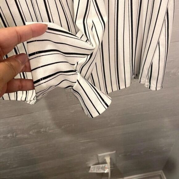 Women's Deep V-Neck Spaghetti Strap‎ Rompers Chic Sleeveless Shorts Jumpsuit - Picture 6 of 7